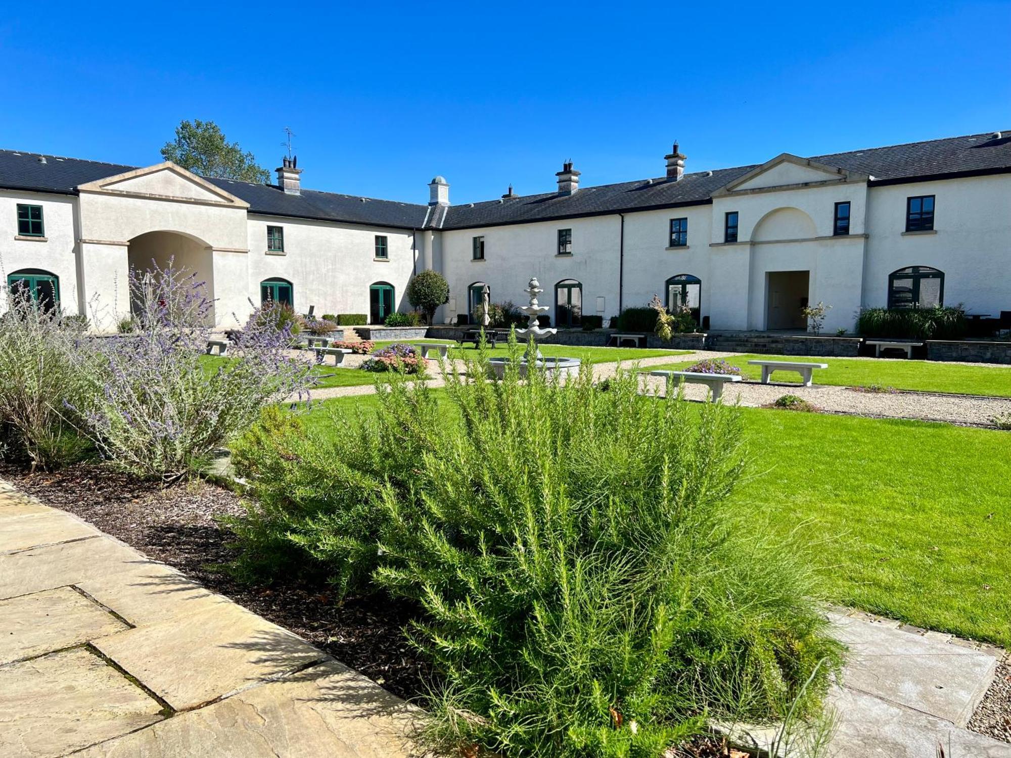 3 Castle Hume Court Holiday House เอนนิสคิลเลน ภายนอก รูปภาพ